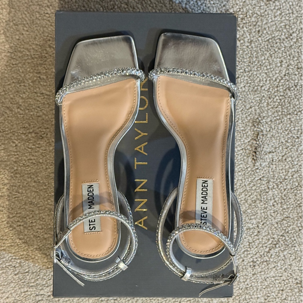 Sparkly, Silver Steve Madden Hurrah Sandal (Size 7)
